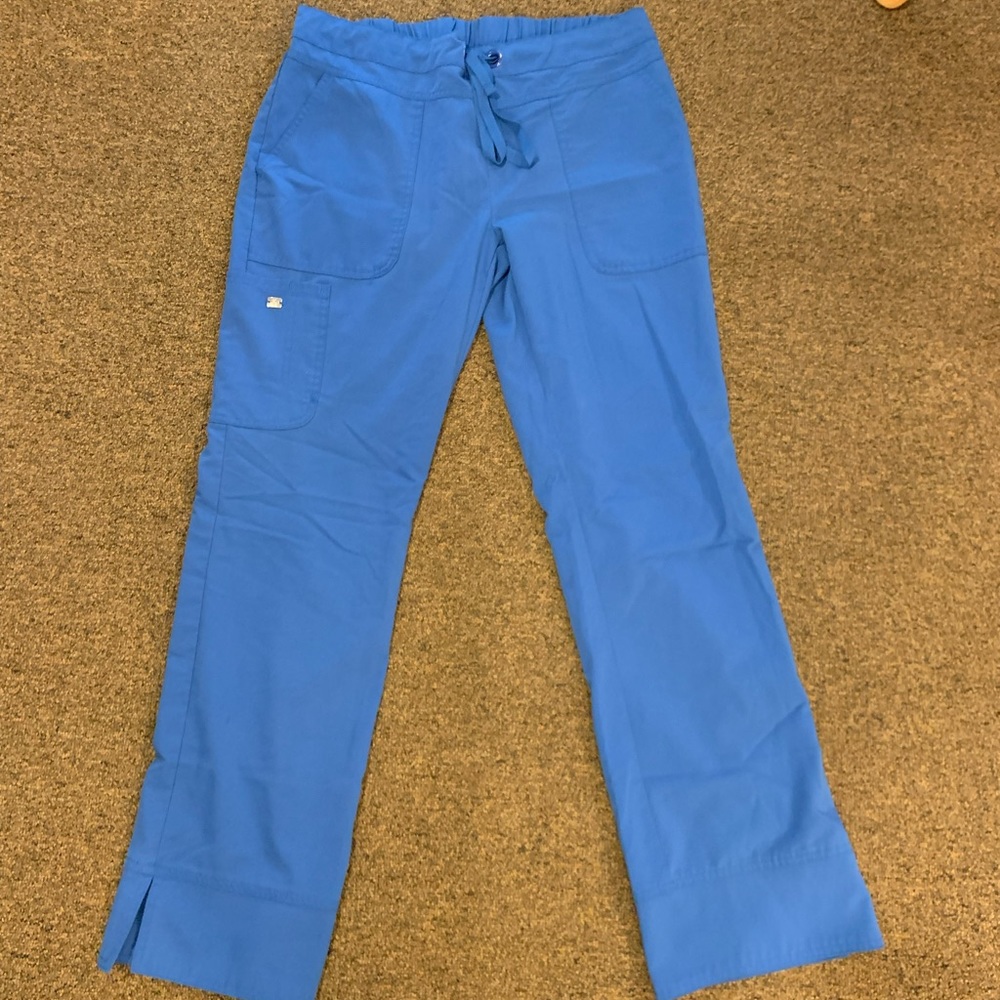 Grays Anatomy Scrubs - Picture 3 of 4